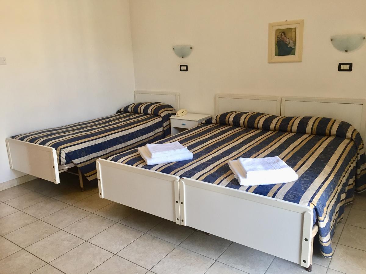 Hotel Aquila Azzurra Rimini Luaran gambar