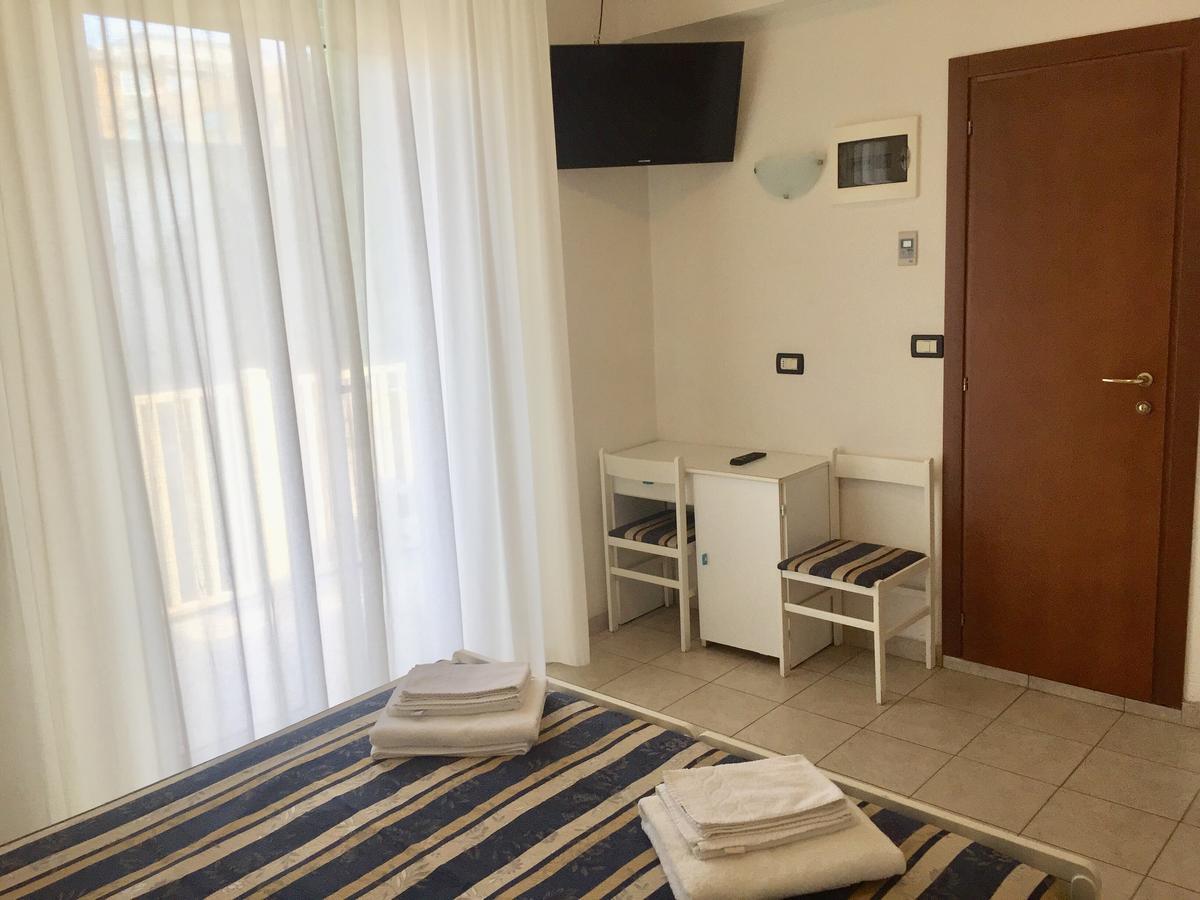 Hotel Aquila Azzurra Rimini Luaran gambar