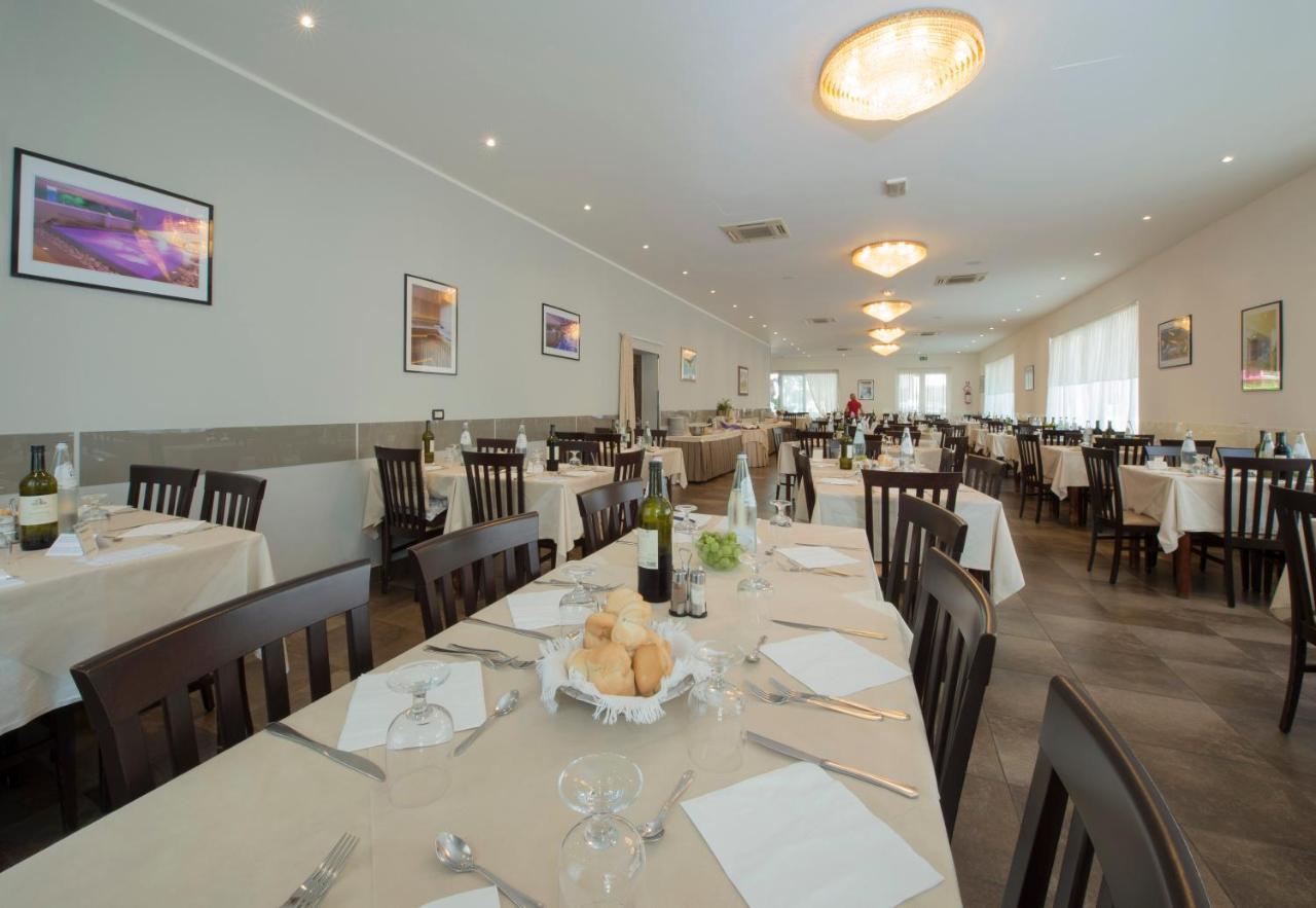 Hotel Aquila Azzurra Rimini Luaran gambar