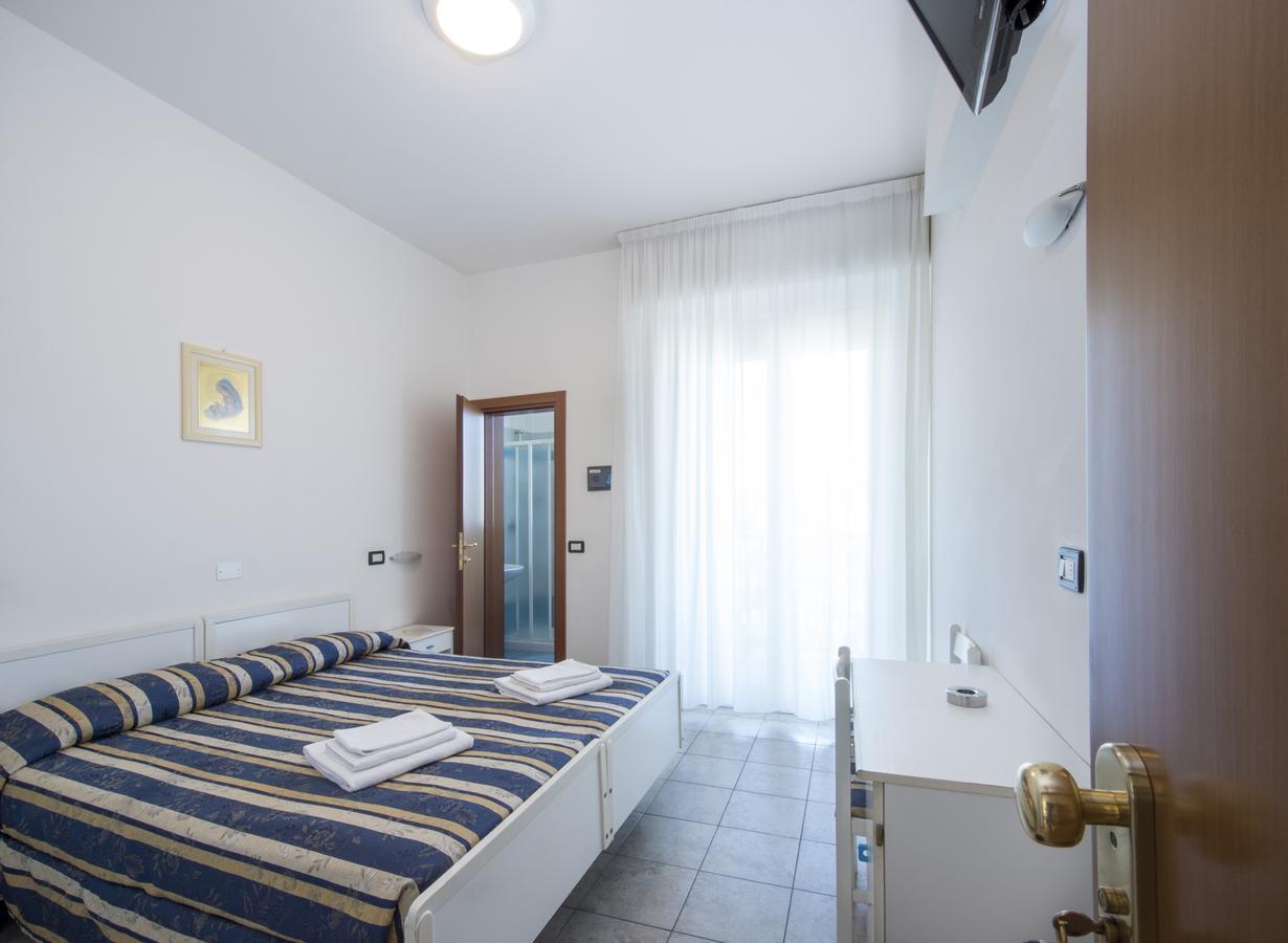 Hotel Aquila Azzurra Rimini Luaran gambar